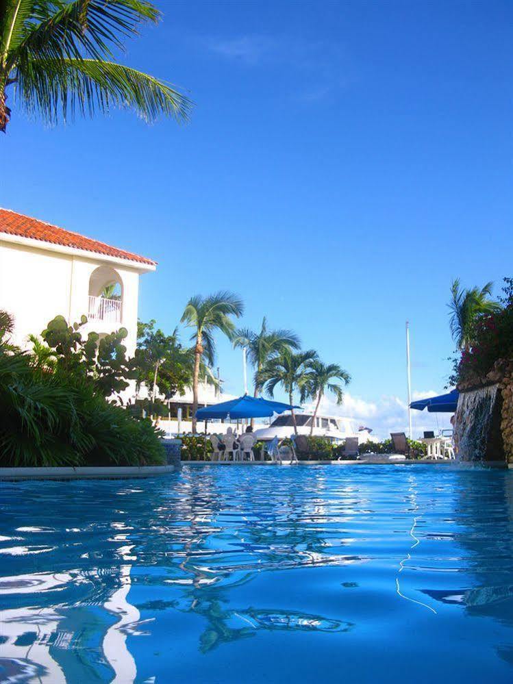 Paradise Harbour Club & Marina Nasáu Exterior foto